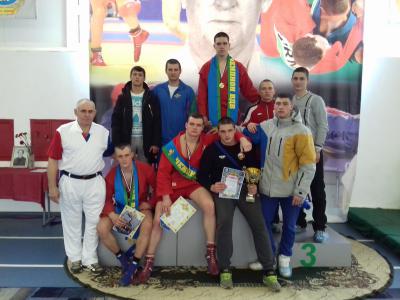 Курсанты РВВДКУ завоевали три золотые медали чемпионата ВДВ по самбо